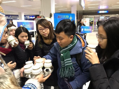 В Якутск прибыли юные исследователи из зарубежных стран для участия в конкурсе научных работ / ЯСИА   Республика Саха (Якутия)