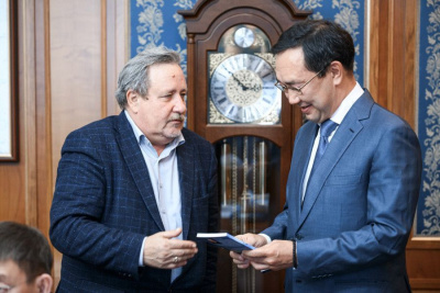 Айсен Николаев встретился с участниками международного фестиваля поэзии «Благодать большого снега» / ЯСИА   Город Москва