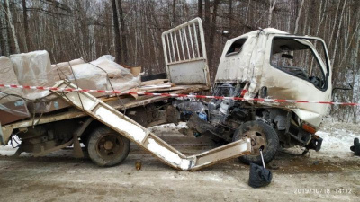 На Покровском тракте в Якутии столкнулись микрогрузовик и большегруз. Один из водителей погиб / ЯСИА   Республика Саха (Якутия)