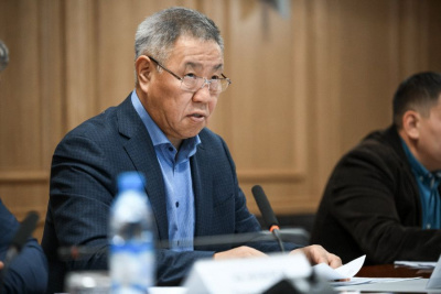 Власти Якутии поручили муниципалитетам усилить контроль за подготовкой к зимовке скота / Иван Евсеев   Республика Саха (Якутия)