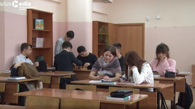 Алданские школьники уже начали готовиться к экзаменам / ЯСИА  Алданский Республика Саха (Якутия)