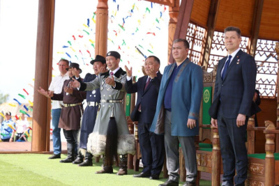 Гости из Индии, Казахстана и Китая прибыли на Ысыах Туймаады / Саина Титова   