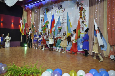 Все мы - «В семье единой» /   Мирнинский Мирнинский