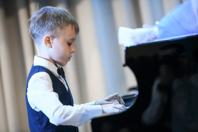 Айсен Николаев: Детская школа искусств №2 станет центром культуры для юных якутян / Санаайа Иванова   Республика Саха (Якутия)