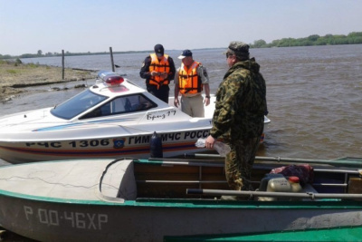 МЧС: Суда массой до 200 кг и мощностью двигателей до 8 кВт нужно снять с госрегистрации в ГИМС / ЯСИА   