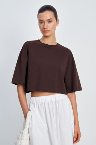 Укороченная футболка