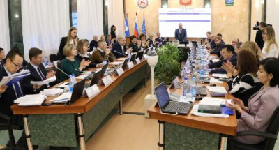 Три имени в алмазной короне Мирнинского района /   Мирнинский Республика Саха (Якутия)