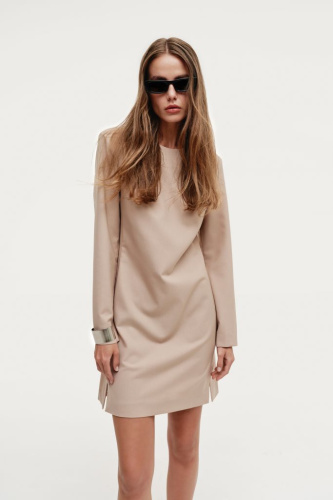 Платье мини с округлым воротником