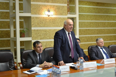 Не отходя от производства. На Мохсоголлохском заводе открыли учебный центр Покровского колледжа / ЯСИА   