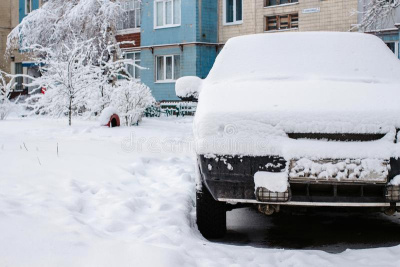 В Якутске мужчина украл портативный гараж, а затем хотел его продать / ЯСИА Якутск Якутск Республика Саха (Якутия)