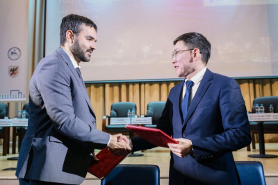 МТС и мэрия Якутска запустили проект по цифровизации городской инфраструктуры / ЯСИА Якутск Якутск Республика Саха (Якутия)