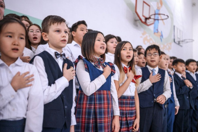 Айсен Николаев: Исполнение государственного гимна — один из элементов гордости за свою страну / Санаайа Иванова   