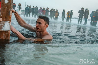 ВИДЕО, ФОТО. Якутские моржи удивили гостей фестиваля «Зима начинается с Якутии» / Ольга Старостина   Республика Саха (Якутия)
