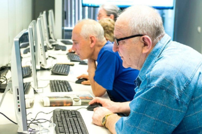 Минтруд предложил платить стипендию ищущим работу россиянам старше 50 лет / ЯСИА   