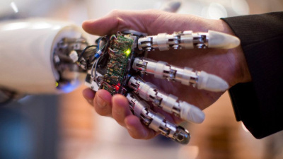 Медведев призвал не бояться искусственного интеллекта / ЯСИА   