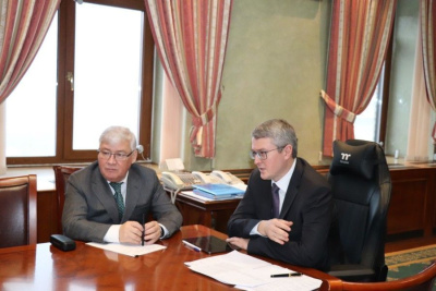 Владимир Солодов провел личный приём граждан по видеосвязи / ЯСИА  Алданский 