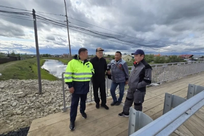 В Ытык-Кюеле к Играм Манчаары завершают строительство моста / ЯСИА   