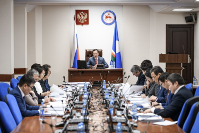 Айсен Николаев положительно оценил работу холдинга «Сахамедиа» / ЯСИА   