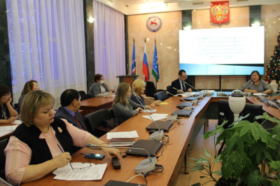 В администрации района проходит семинар для бухгалтеров и экономистов /   Мирнинский Мирнинский