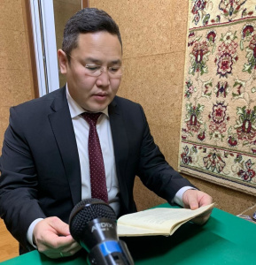 Акция «Голоса Победы». Егор Черин заговорил голосом министра по внешним связям Гаврила Кириллина / ЯСИА   