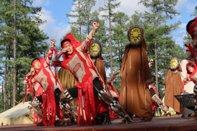 Коренные малочисленные народы открыли свое тюсюлгэ на Ысыахе Олонхо / Нарыйа Пахомова   