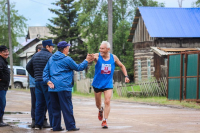 Здоровье народа — главная ценность. Айсен Николаев о борьбе с алкоголем, курением и пропаганде ЗОЖ / Иван Евсеев   