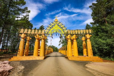 Специалистов Нерюнгринского района обучили организации протокольных мероприятий / ЯСИА   