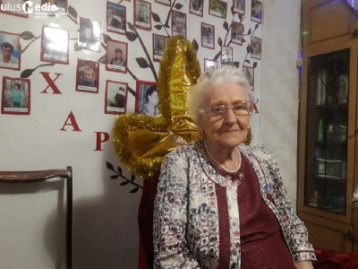 Двойной праздник. 1 января Дина Харюшина отметила 90-летний юбилей / ЯСИА   