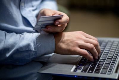 Аферисты, прикрываясь известной компанией, выманили у жителя Якутска 1,3 млн рублей / ЯСИА Якутск Якутск Республика Саха (Якутия)