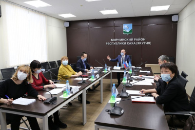 Сельчан приглашают на горное производство /   Мирнинский Мирнинский