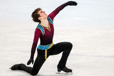 Команда российских фигуристов идет на третьем месте после короткой программы одиночников / ЯСИА   