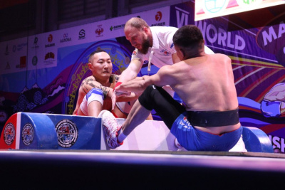 Якутским боксёрам и мас-рестлерам присвоены звания мастеров спорта России / Дьулустаан Сергеев   