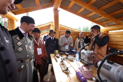 В рамках Ысыаха Олонхо проходят соревнования виртуозов игры на хомусе / ЯСИА   