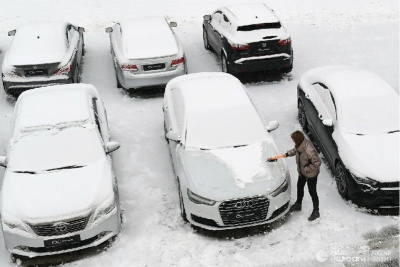 За заснеженный регистрационный знак авто могут оштрафовать / ЯСИА   