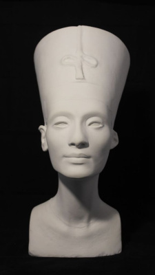 Гипс Бюст Нефертити в шапке