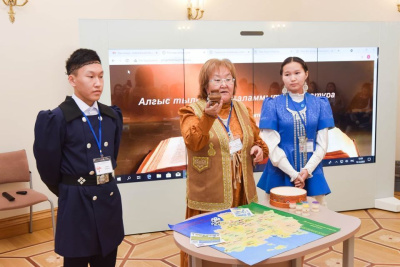 Абагинские школьники создали сайт о якутской литературе / ЯСИА   Республика Саха (Якутия)