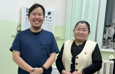 Жители поселка Зырянка получили помощь офтальмолога, не выезжая из родного улуса / ЯСИА   