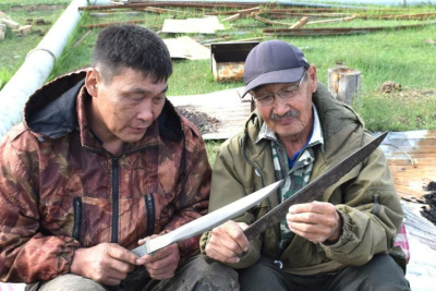 В Хангаласском районе Якутии воссоздают малтанский батас с традиционным орнаментом / ЯСИА   