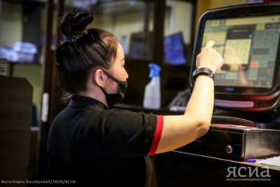 Предприятиям общепита напомнили о применении контрольно-кассовой техники / ЯСИА   