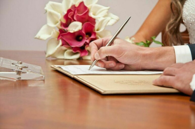 В России предложили разрешить регистрацию браков в МФЦ / ЯСИА   Город Санкт-Петербург