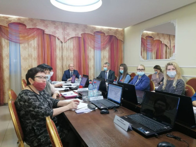 В Удачном нужны терапевты, автошкола и учебный горный полигон /   Горный Республика Саха (Якутия)