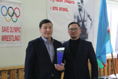 Иван Ноговицын назначен директором специализированной спортивной школы в селе Борогонцы / Дьулустаан Сергеев   