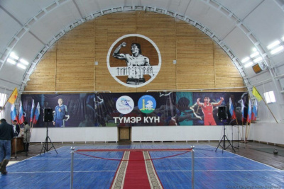 В Наяхинском наслеге после реконструкции открылся спортивный зал / Дьулустаан Сергеев   