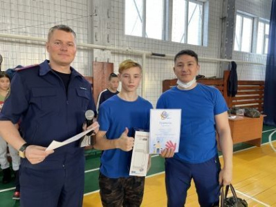 Сотрудники СКР Якутии приняли участие в  спортивном мероприятии  в подшефной школе-интернате, приуроченном ко Дню защитника Отечества /    Республика Саха (Якутия)