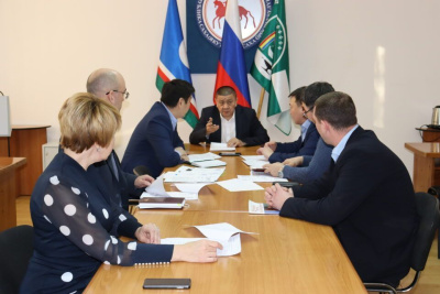 В Ленском районе средства Фонда поселений направят на обустройство минерализованных полос / ЯСИА  Ленский Республика Саха (Якутия)