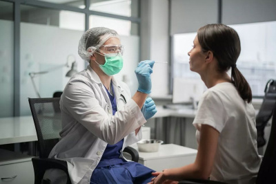 Народный фронт в Якутии обратился в УФАС по проверке ценообразования на ПЦР-тесты / ЯСИА   Республика Саха (Якутия)