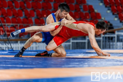 Якутские борцы взяли все золотые медали первого дня чемпионата ДФО / Дьулустаан Сергеев   Республика Саха (Якутия)