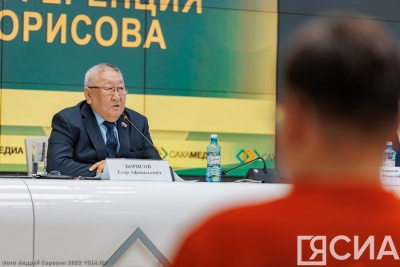 Егор Борисов: Авиакомпания "Якутия" продолжит авиаперевозку даже в случае ввода санкций / Айаал Аргунов   Республика Саха (Якутия)