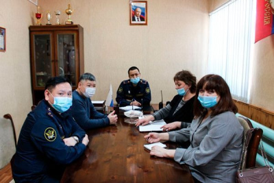 В Якутии ведется работа с осужденными, имеющими алкогольную и наркотическую зависимость / ЯСИА   Республика Саха (Якутия)