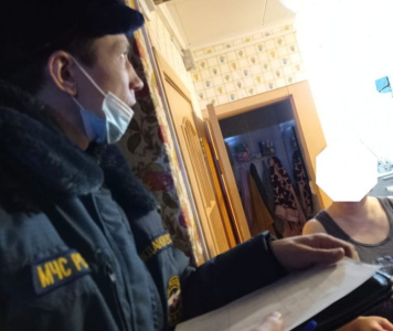 Профилактика безнадзорности: проверено десять семей /   Мирнинский Мирнинский